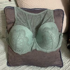 Victoria Secret 36DDD